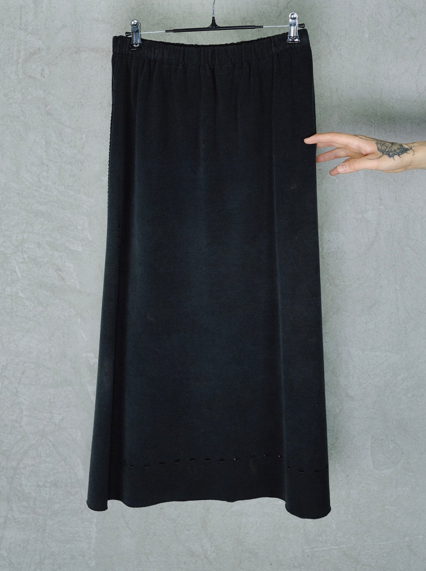 Issey Miyake High-waist Midi Skirt with Elastic Waistband
