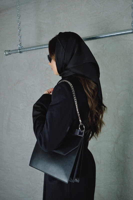 Alexander McQueen Black Leather Chain Bag