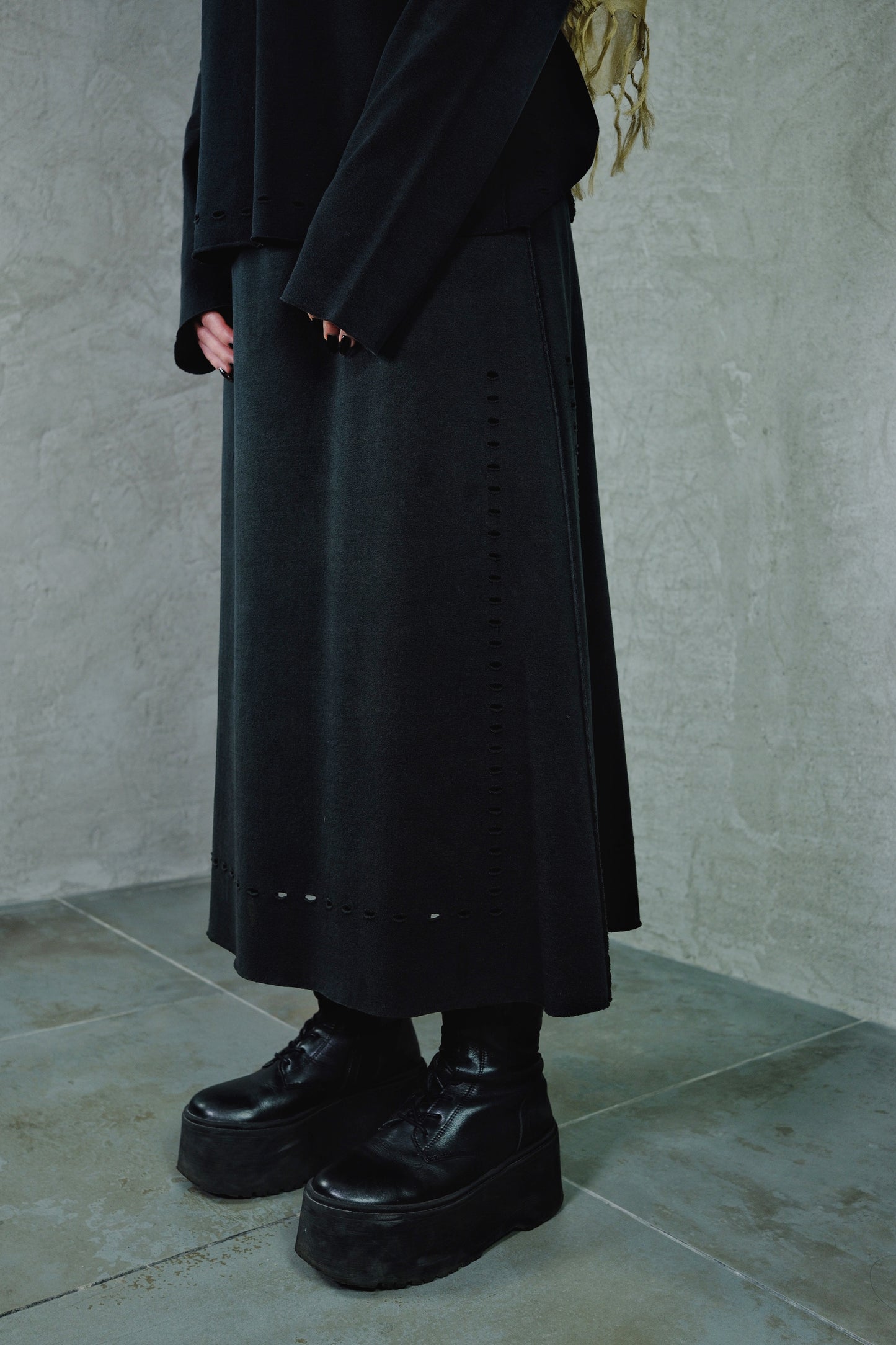 Issey Miyake High-waist Midi Skirt with Elastic Waistband