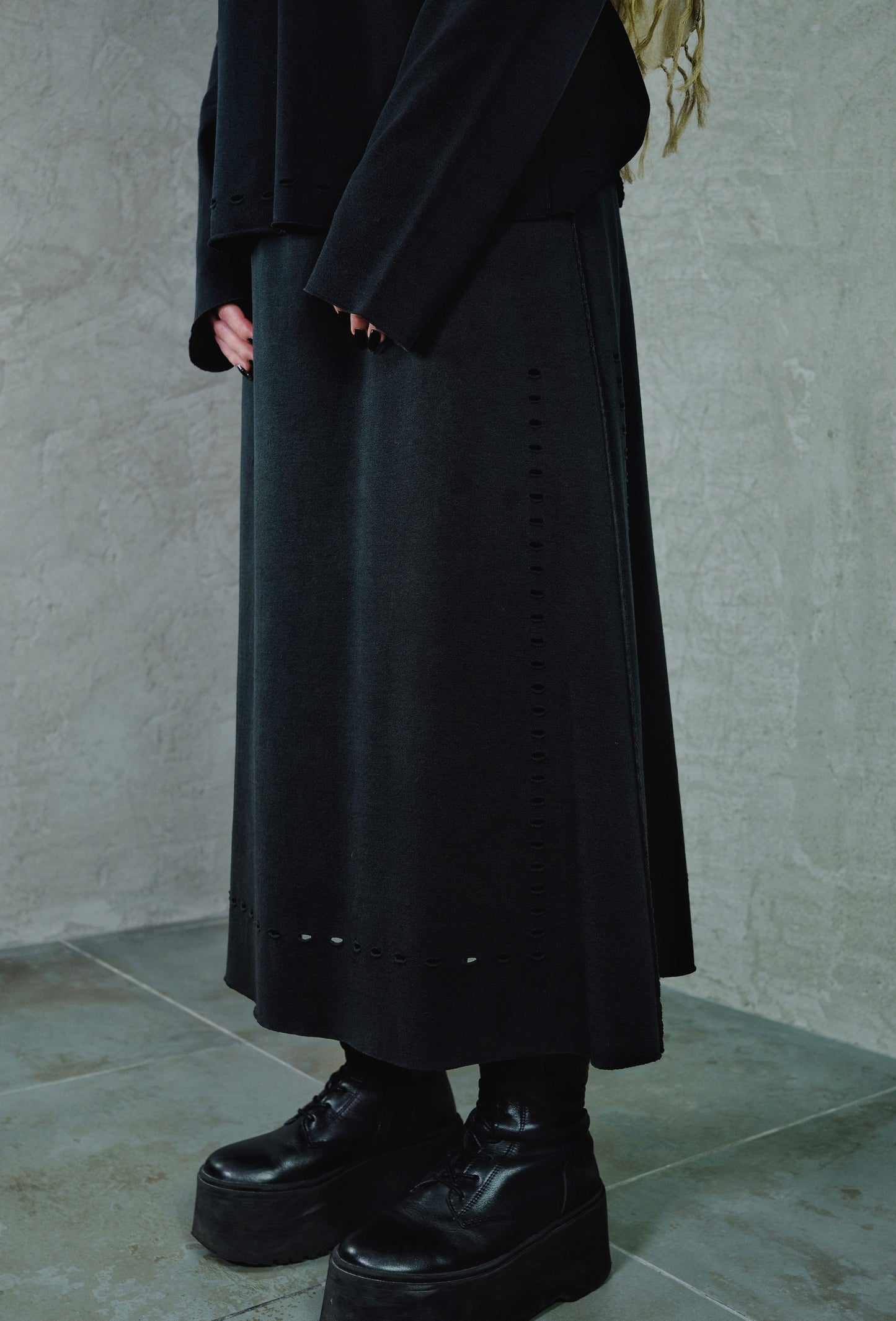 Issey Miyake High-waist Midi Skirt with Elastic Waistband
