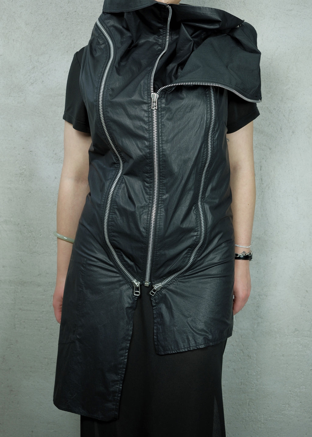 Barbara I Gongini Convertible Sculptural Vest