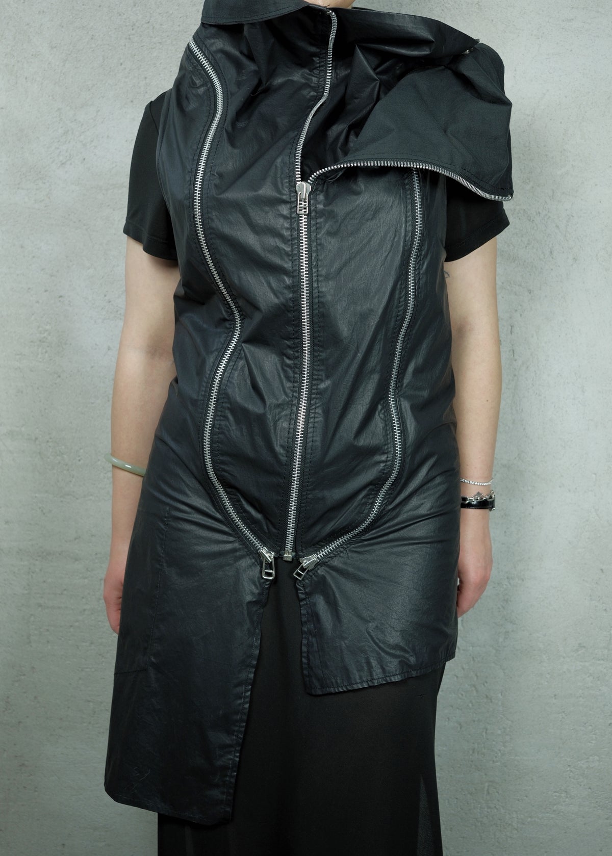 Barbara I Gongini Convertible Sculptural Vest