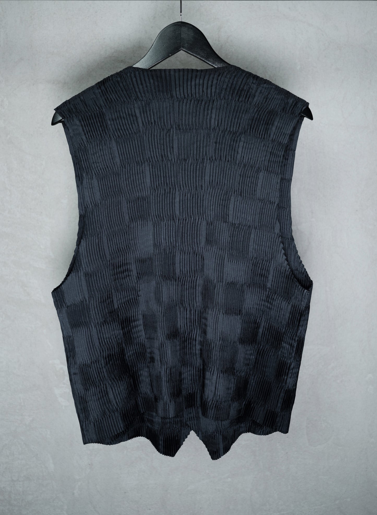 Issey Miyake plissé vest
